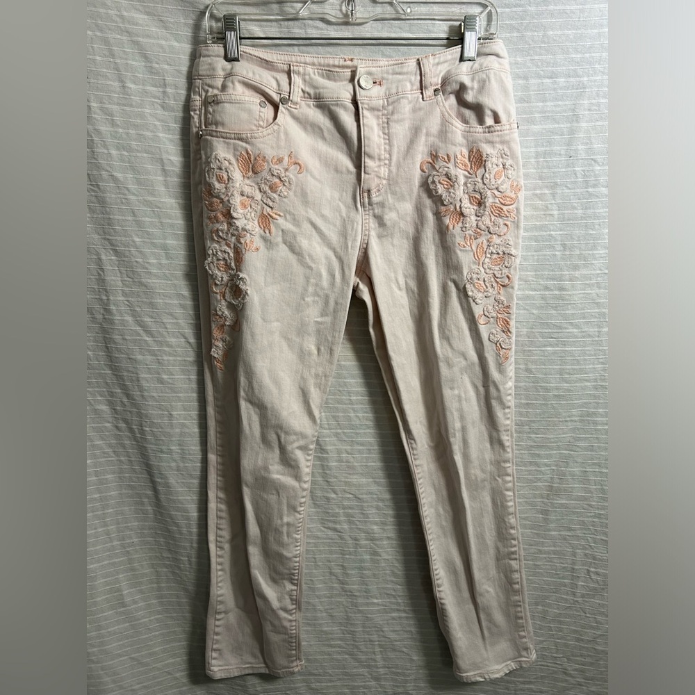 Eric Peach Jeans w/embroidered design on front Light Peach/Pink Size 10